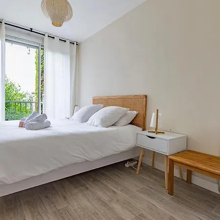Apartmán With Swimming Pool - Near Park